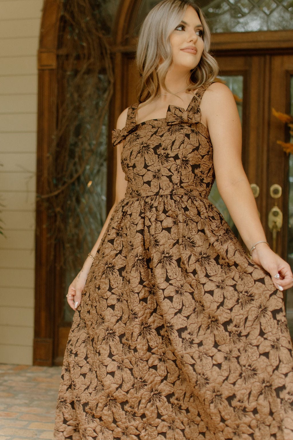Brown Bow Detail Textured Midi Dress - Image 3