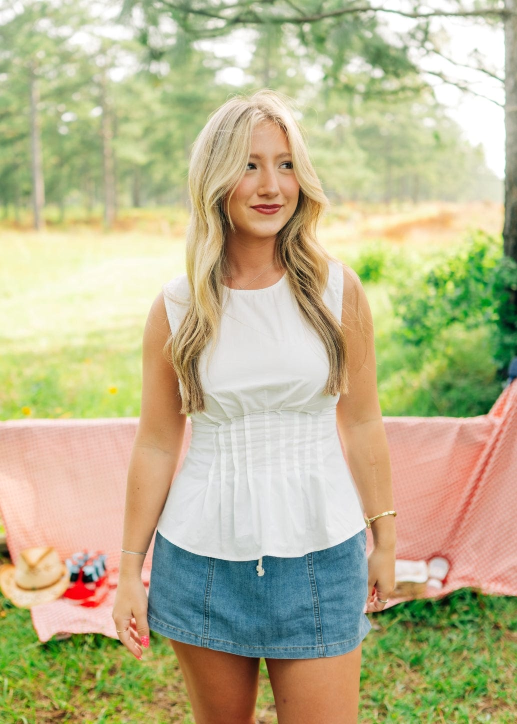 White Pleated Corset Sleeveless Top - Image 3