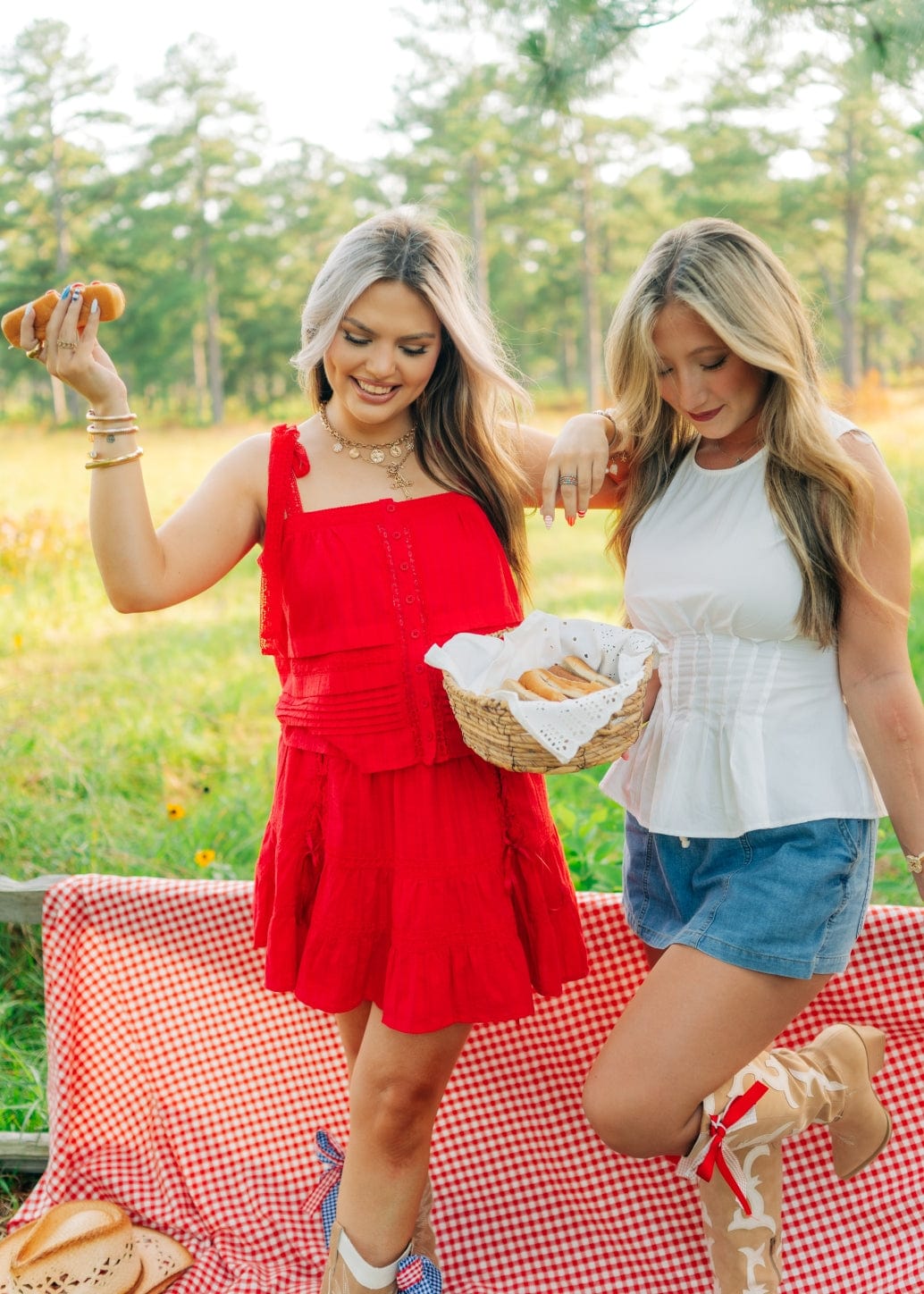 White Pleated Corset Sleeveless Top - Image 5